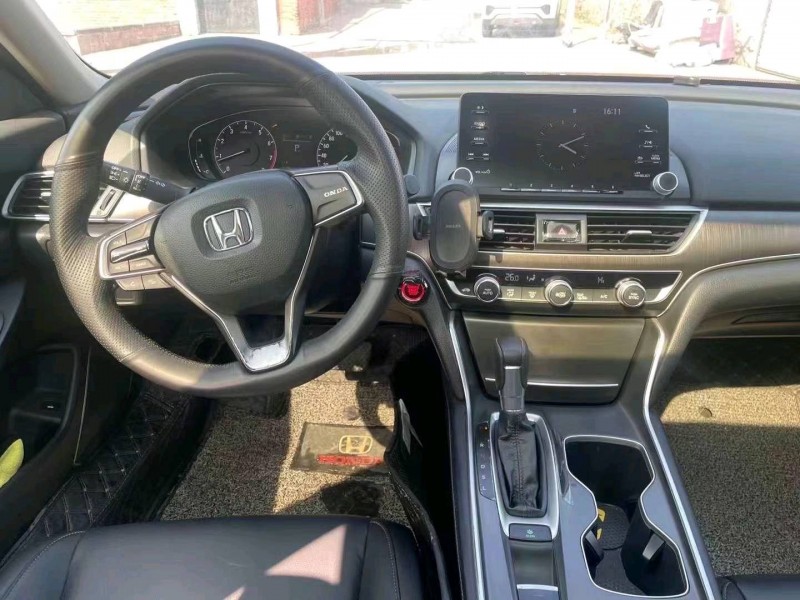 邯郸19年本田雅阁5