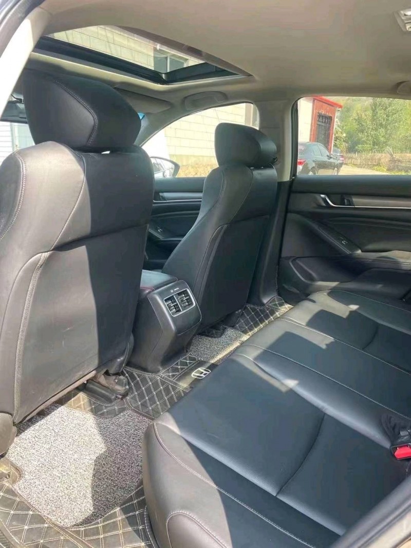 邯郸19年本田雅阁6