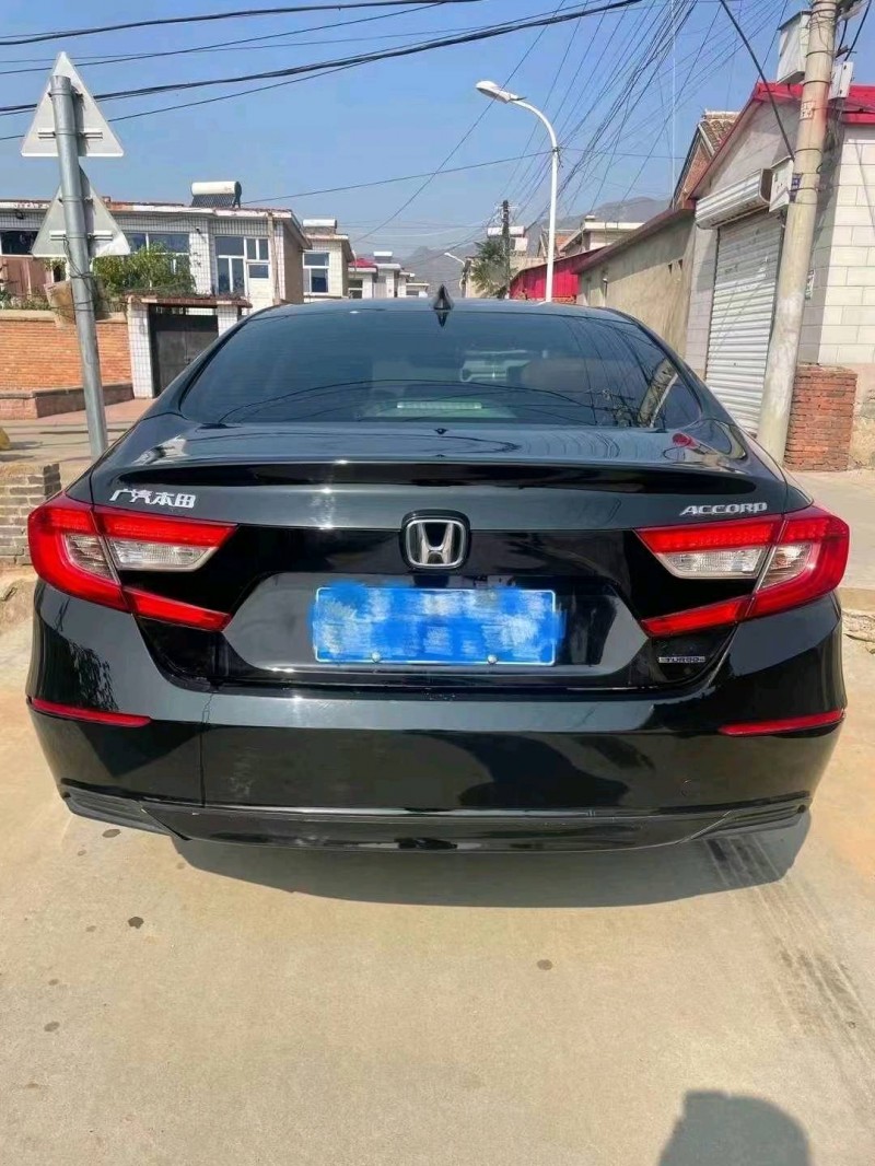 邯郸19年本田雅阁9