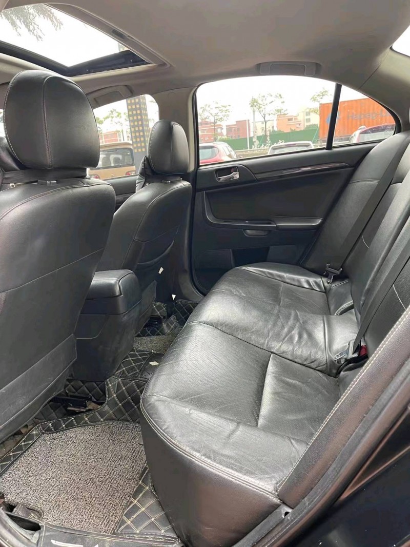 佛山12年三菱劲炫8