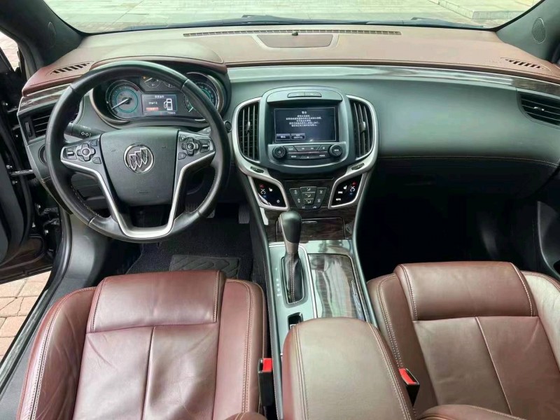 衡阳16年别克君越5