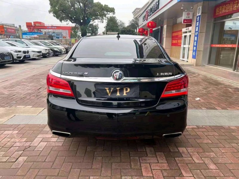 衡阳16年别克君越7