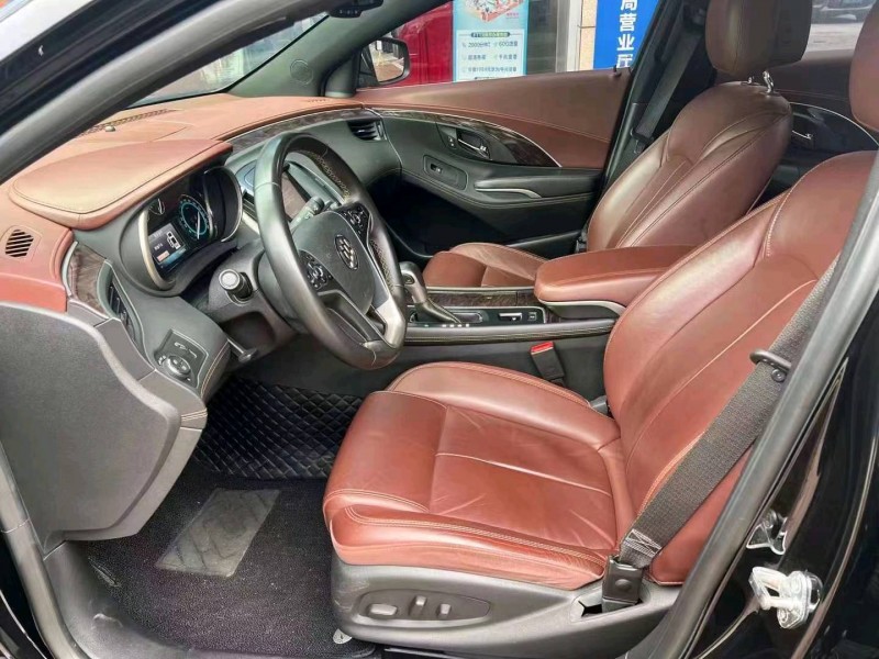 衡阳16年别克君越8