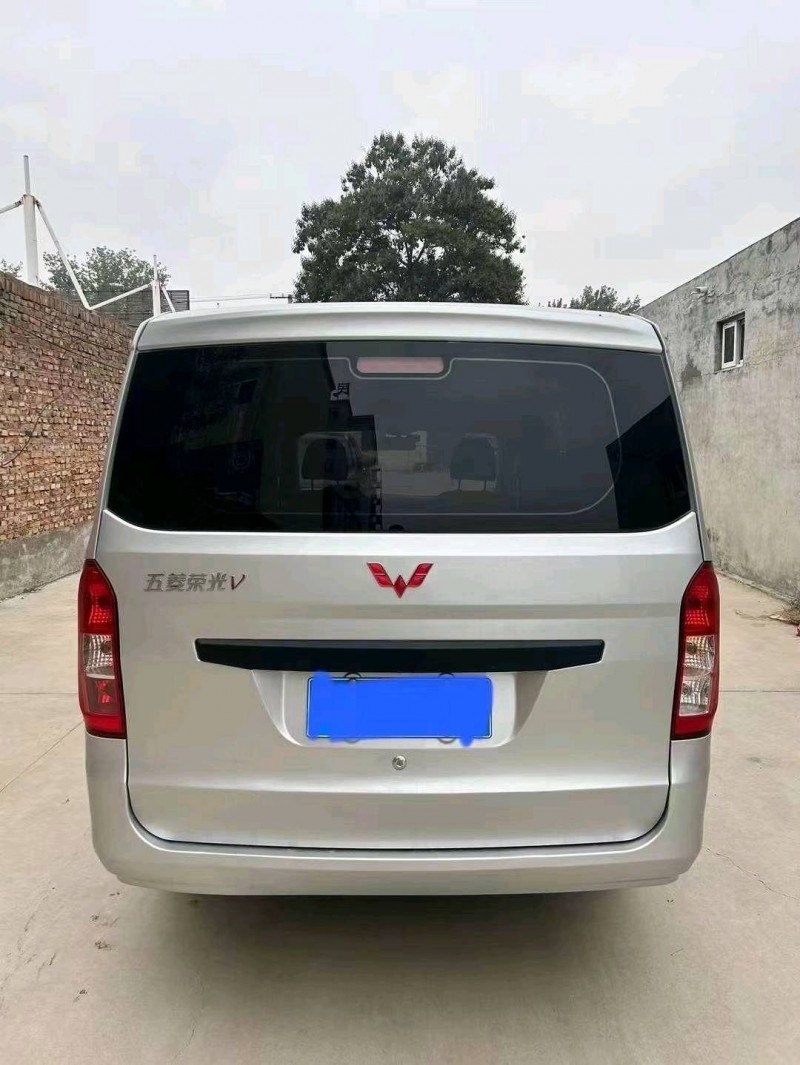 菏澤19年五菱汽車榮光V7