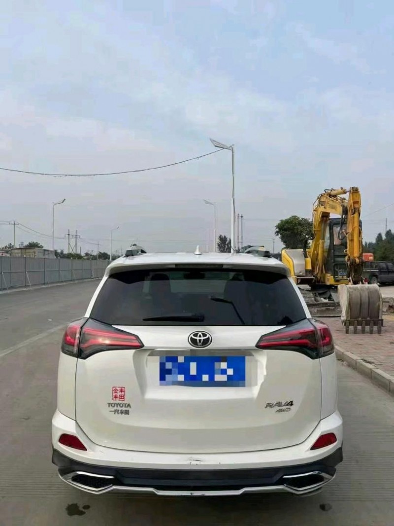 邯郸18年丰田RAV4荣放5