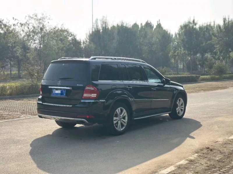 东营13年奔驰GL6