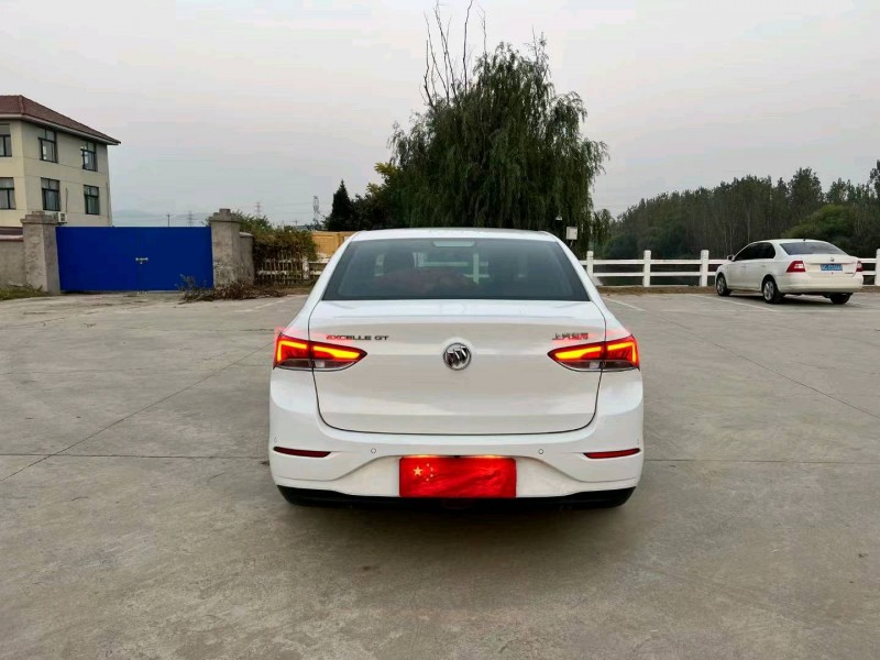 常州20年别克英朗GT2