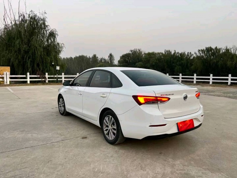 常州20年别克英朗GT8