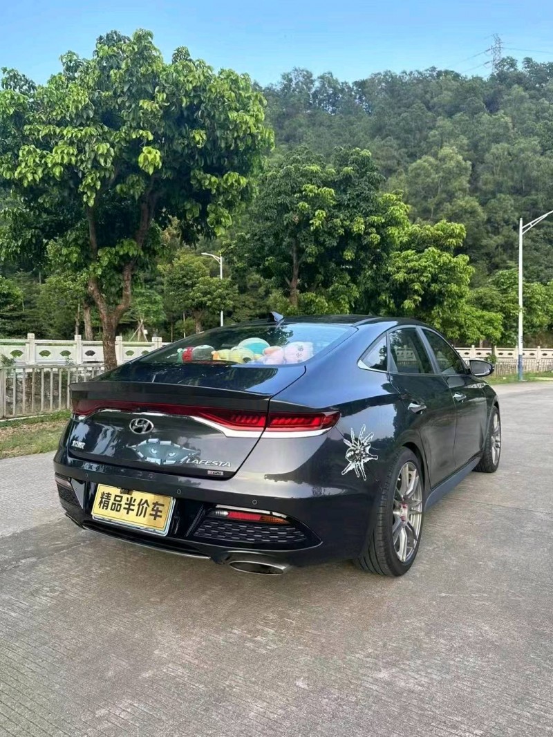 深圳19年现代菲斯塔5