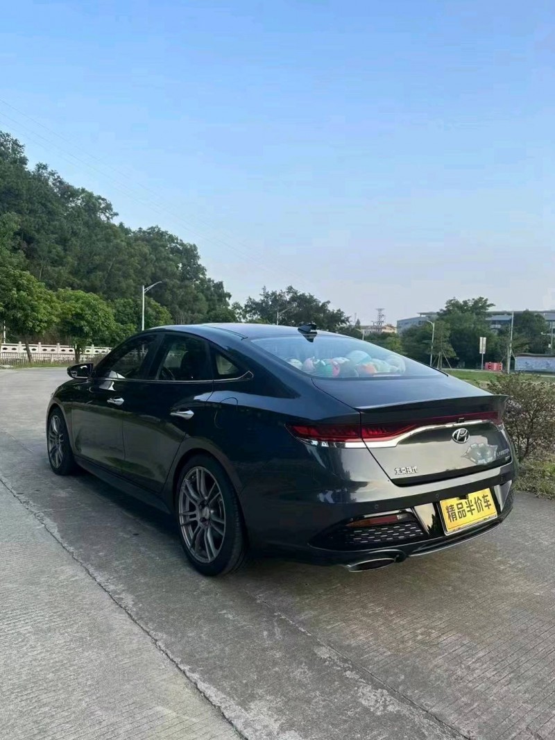 深圳19年现代菲斯塔6
