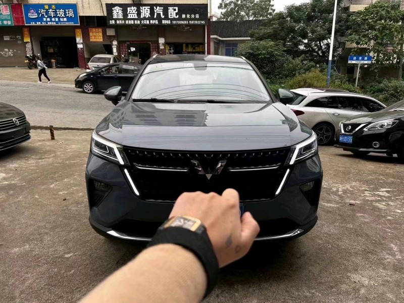 珠海22年五菱汽車星辰1