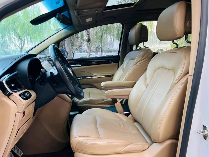 枣庄18年别克GL86