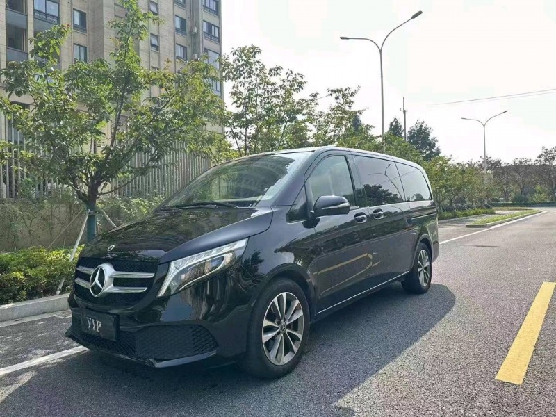 苏州22年奔驰V2
