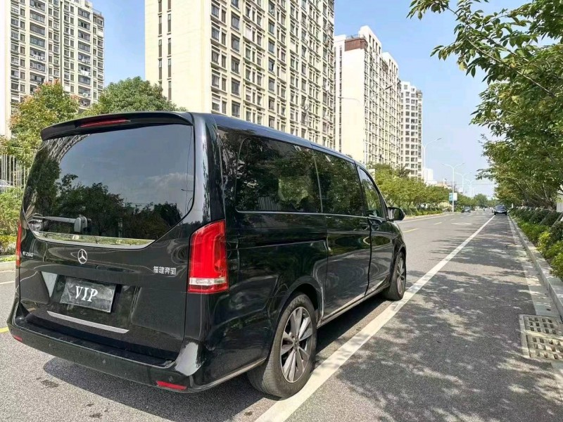 苏州22年奔驰V7