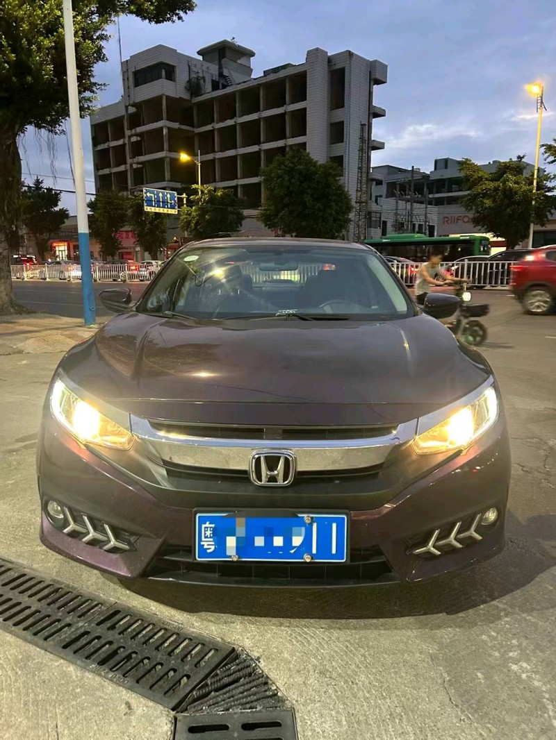 珠海16年本田思域1