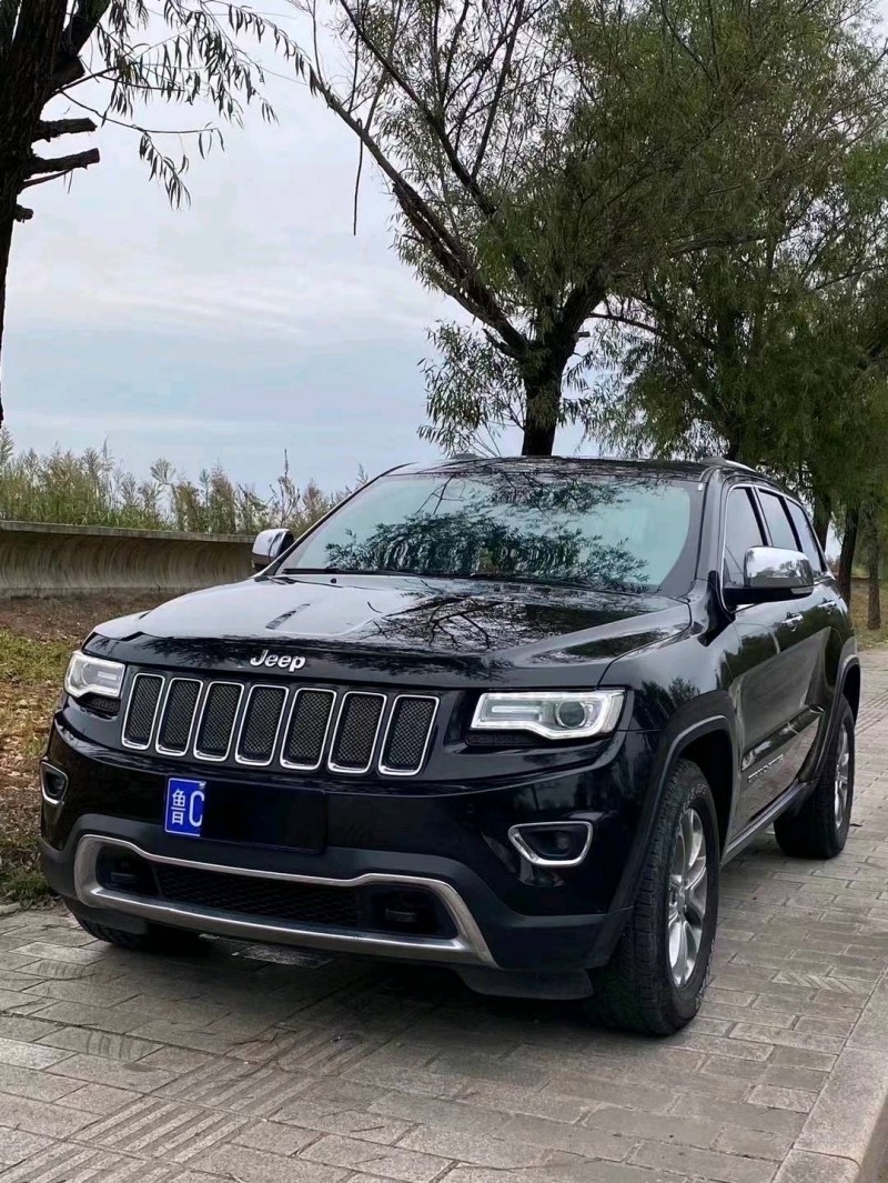 烟台16年Jeep大切诺基2