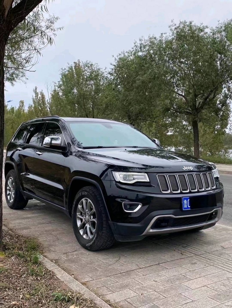 烟台16年Jeep大切诺基3
