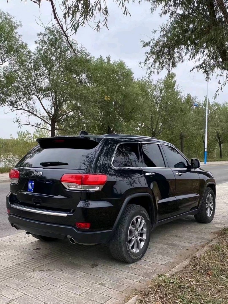 烟台16年Jeep大切诺基8