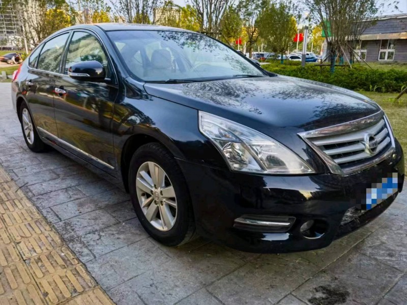 宜昌11年日產天籟3