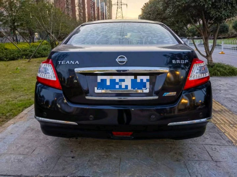 宜昌11年日產天籟9