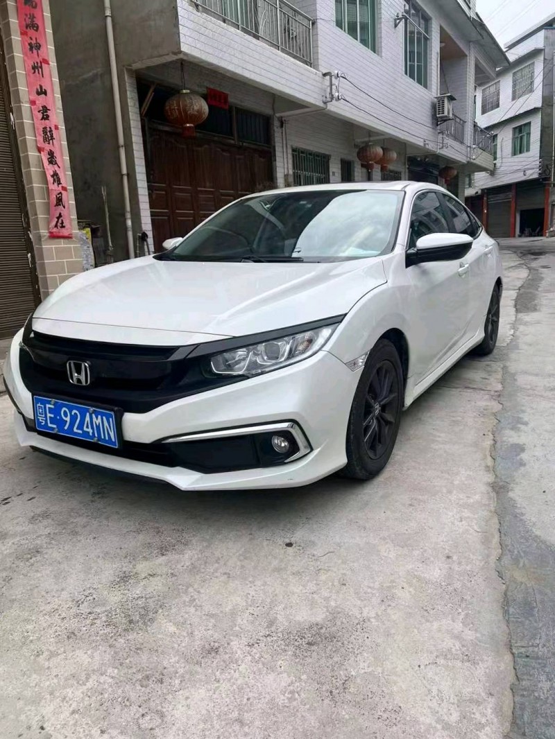 重庆19年本田思域4