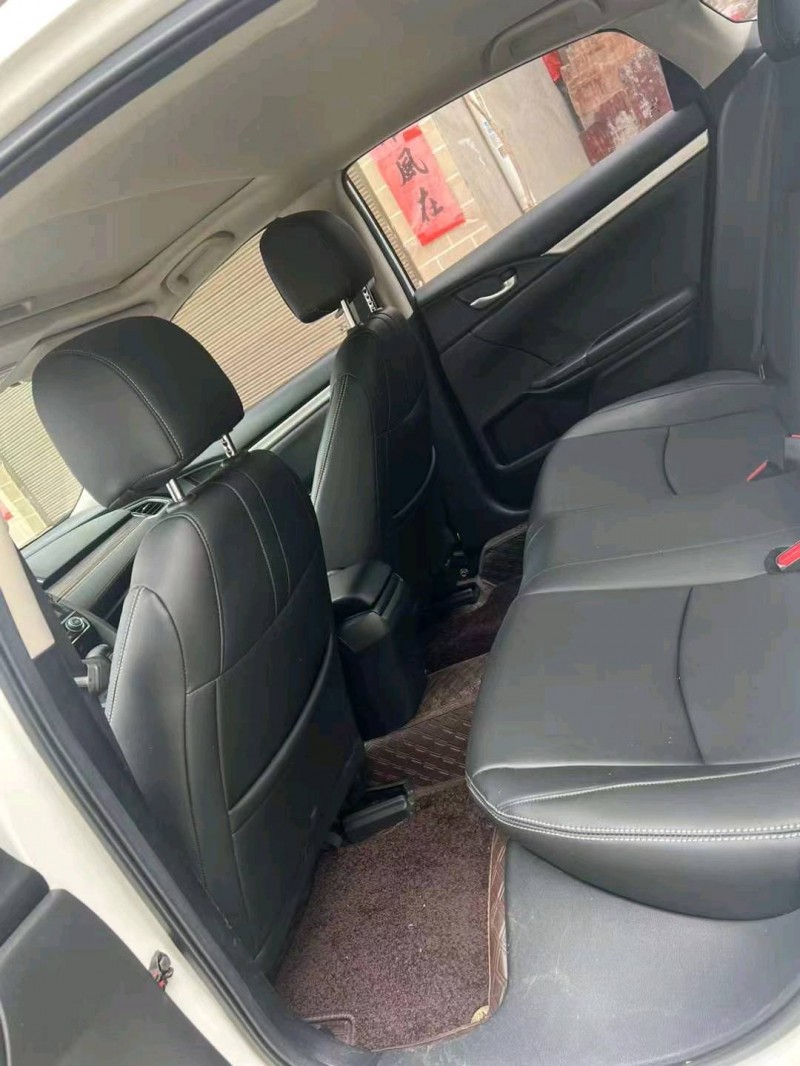 重庆19年本田思域5