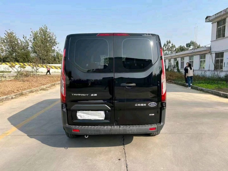 苏州22年福特全顺9