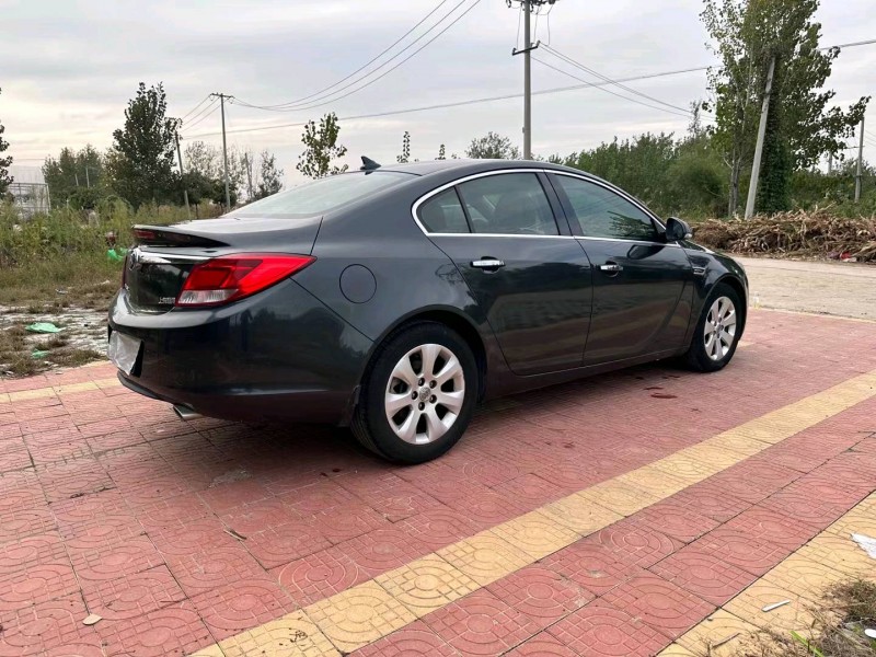 徐州13年别克君威8