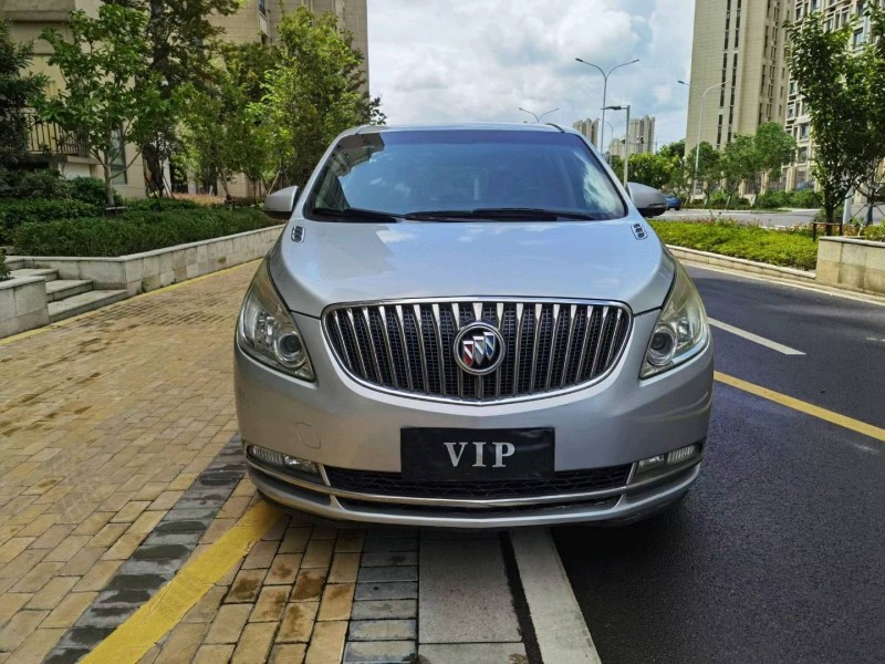 苏州14年别克GL81