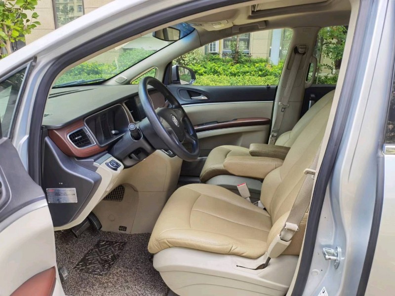 苏州14年别克GL86