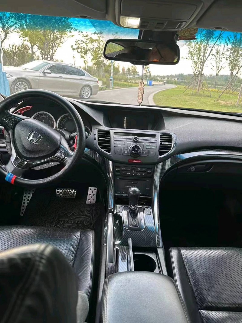 宿迁10年本田思铂睿4