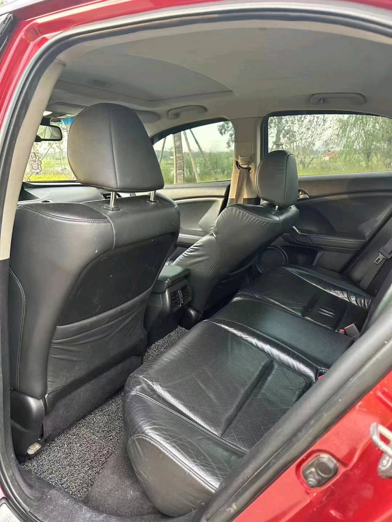 宿迁10年本田思铂睿5