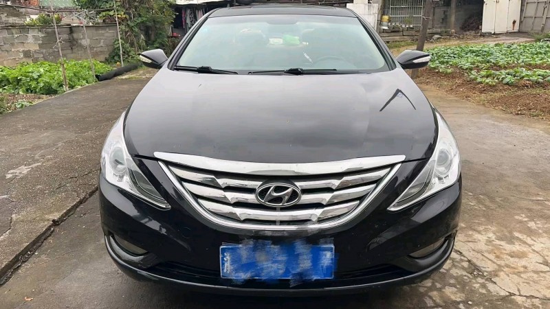 嘉兴11年现代索纳塔八1