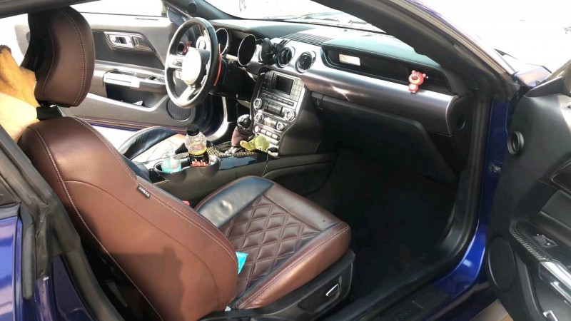 邢台15年福特野马3