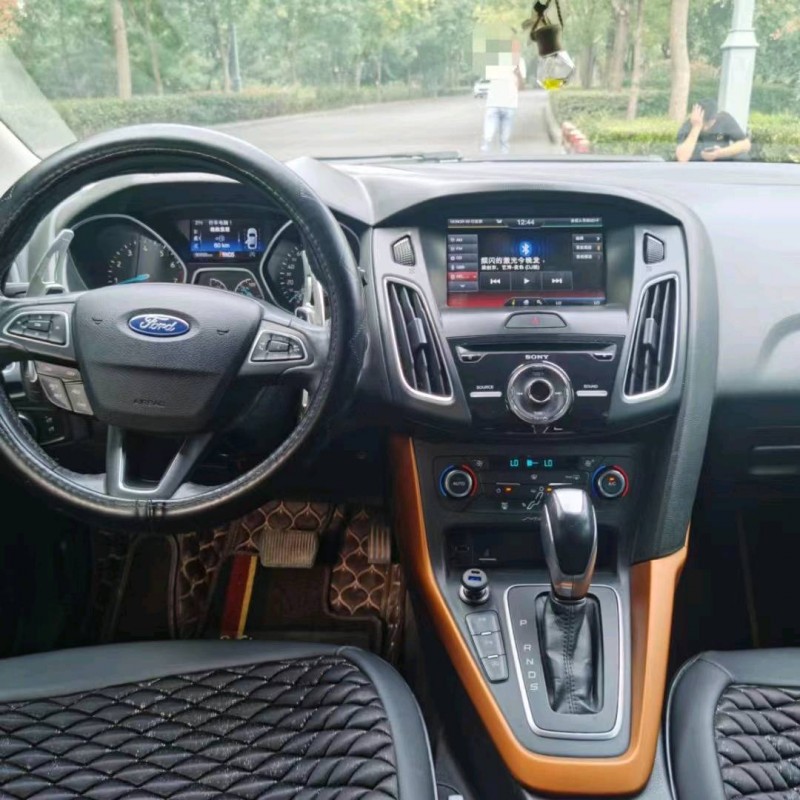 东营17年福特福克斯3