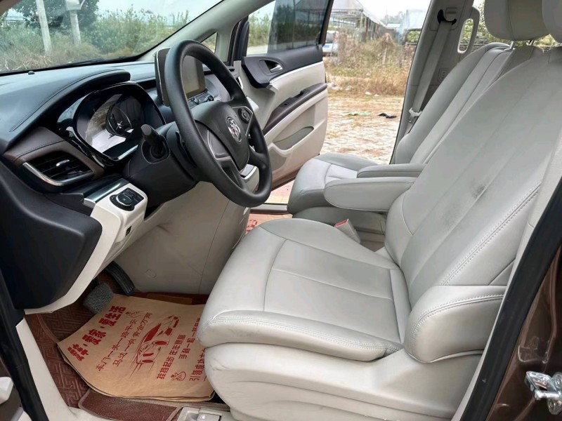 徐州21年别克GL84