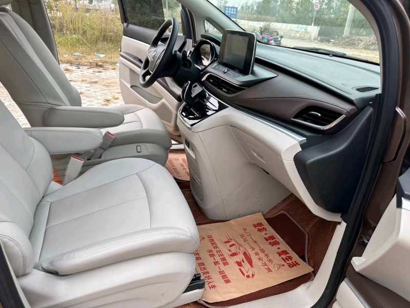 徐州21年别克GL86