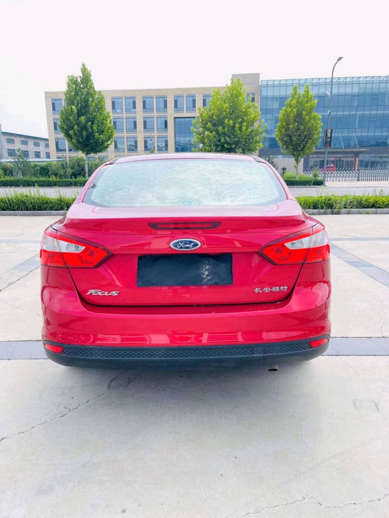 东营15年福特福克斯7
