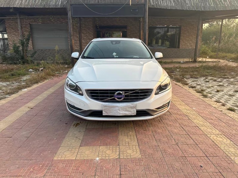 徐州17年沃尔沃S60L1
