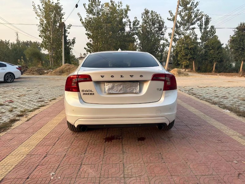 徐州17年沃尔沃S60L9