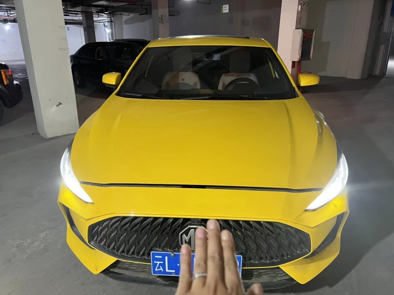 昆明22年名爵51