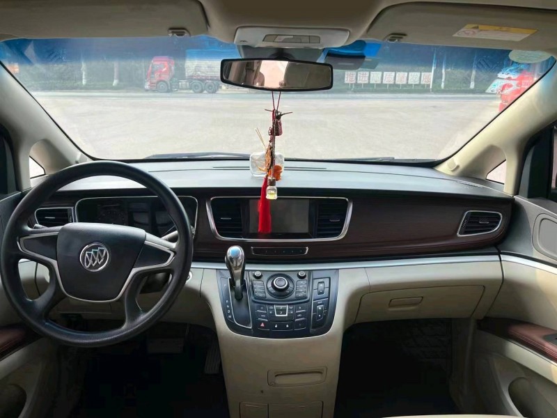 枣庄16年别克GL89