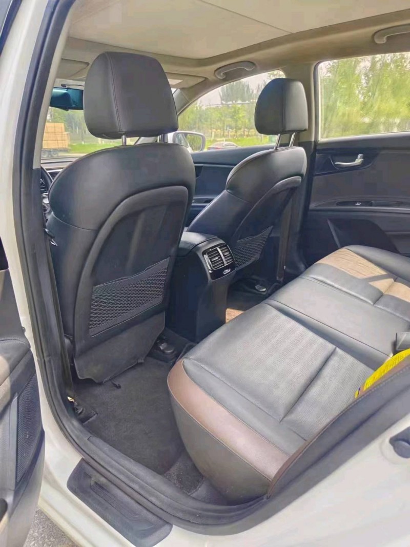 邯郸18年起亚凯绅5