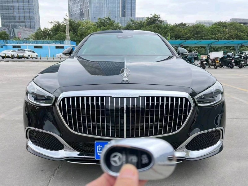 广州21年奔驰迈巴赫S级1