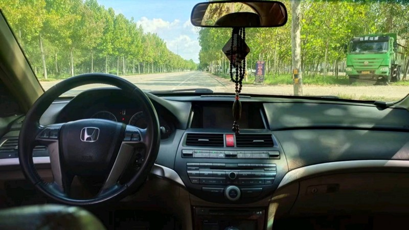 聊城11年本田雅阁5