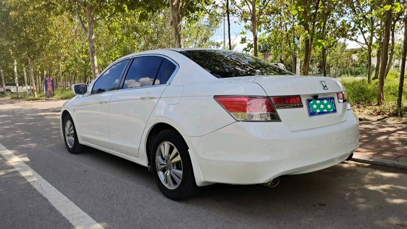 聊城11年本田雅阁7