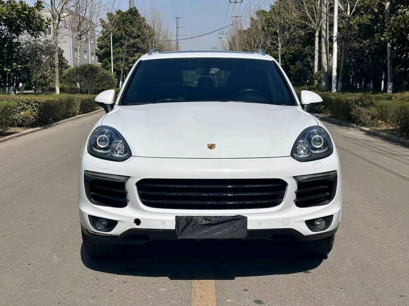 徐州18年保时捷卡宴1