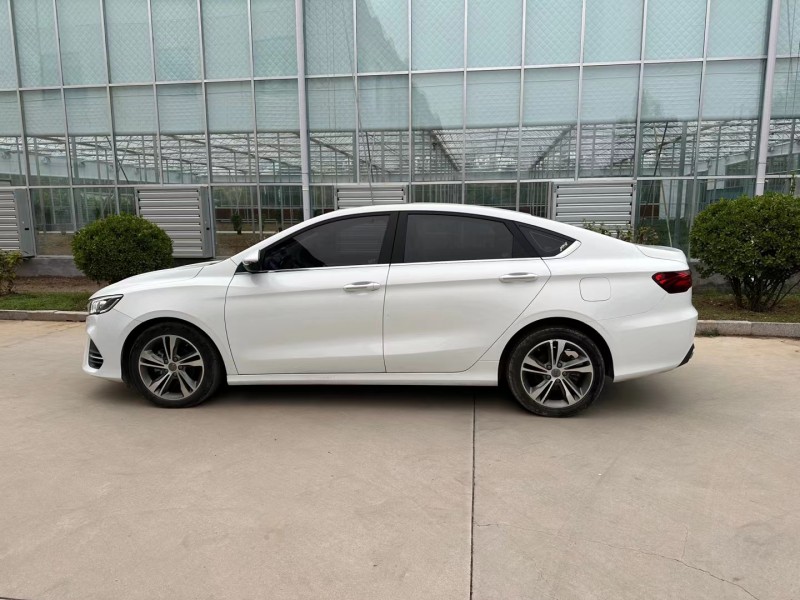 济宁19年吉利缤瑞4