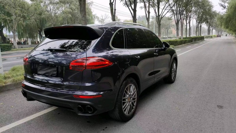 邯郸17年保时捷卡宴3