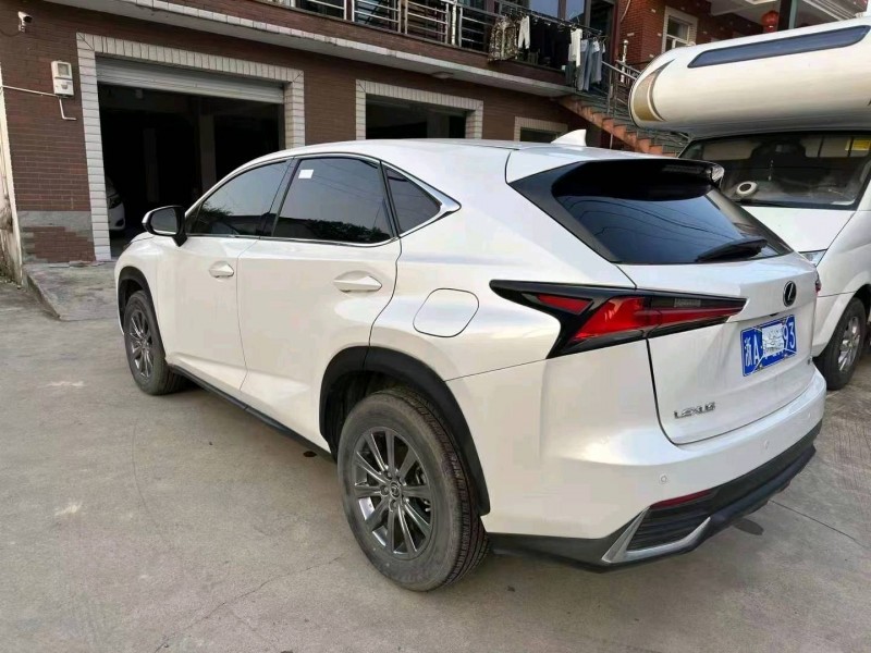 邯郸21年雷克萨斯NX4